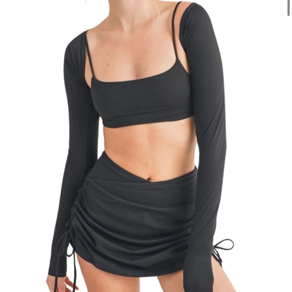 Kimberly C nylon cropped workout long sleeve